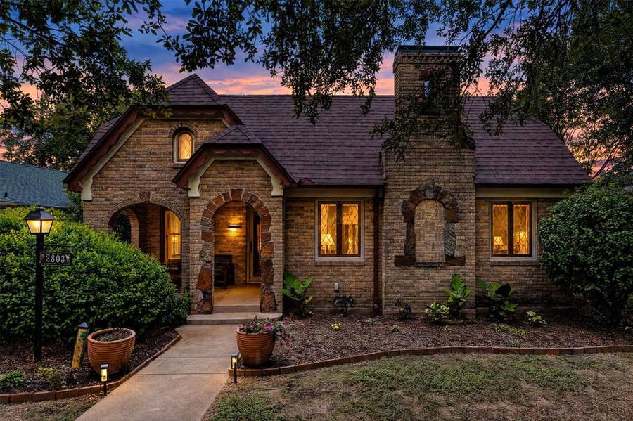 Property photo for 2803 Cain Boulevard, Dallas, TX