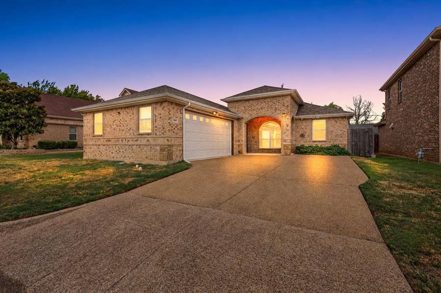 Property photo for 3807 Winding Road, Arlington, TX