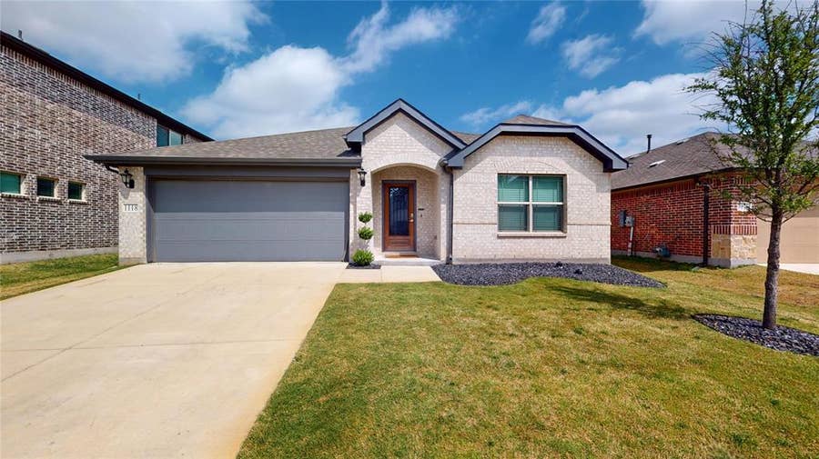 Property photo for 1118 Holcombe Drive, Anna, TX