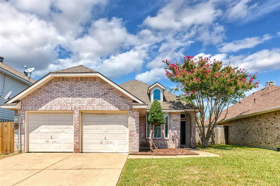 Property photo for 1329 Maywood Court, Plano, TX