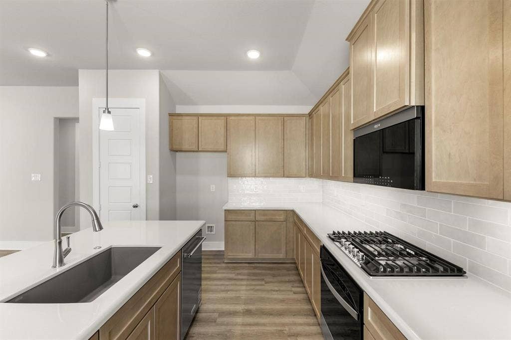 1429 Tipperary Drive, Celina, TX 75009 1429 Tipperary Drive, Celina, TX 75009