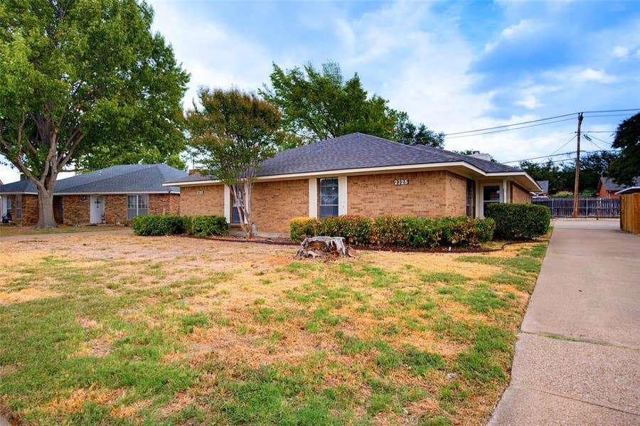 Property photo for 2325 Lido Lane, Arlington, TX