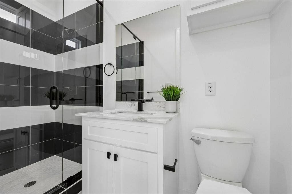2nd bedroom ensuite