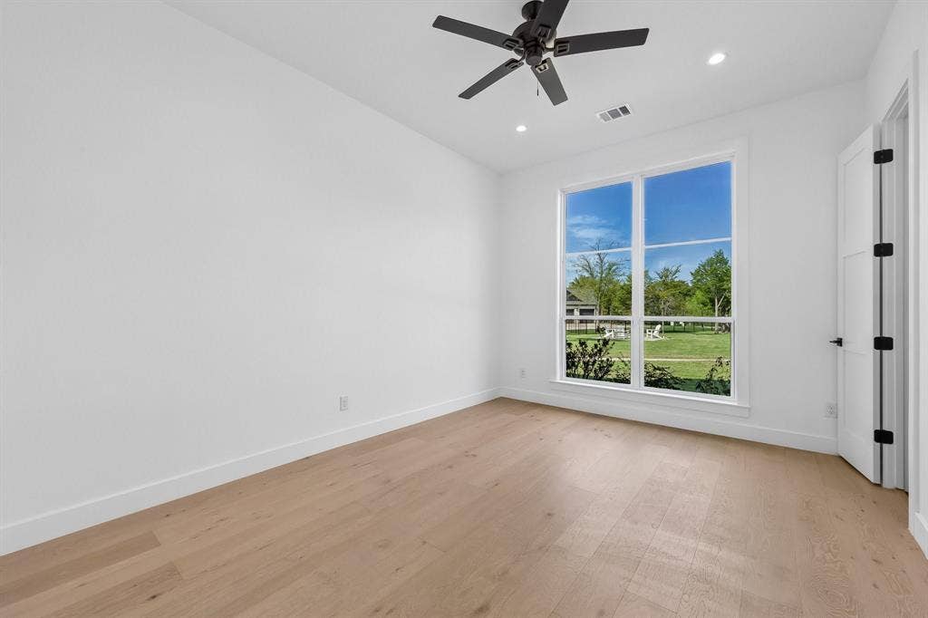 1st bedroom