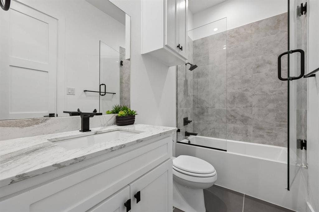 4th bathroom ensuite