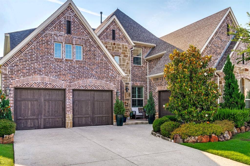 2144 Nassau Drive, McKinney, TX 75071 2144 Nassau Drive, McKinney, TX 75071