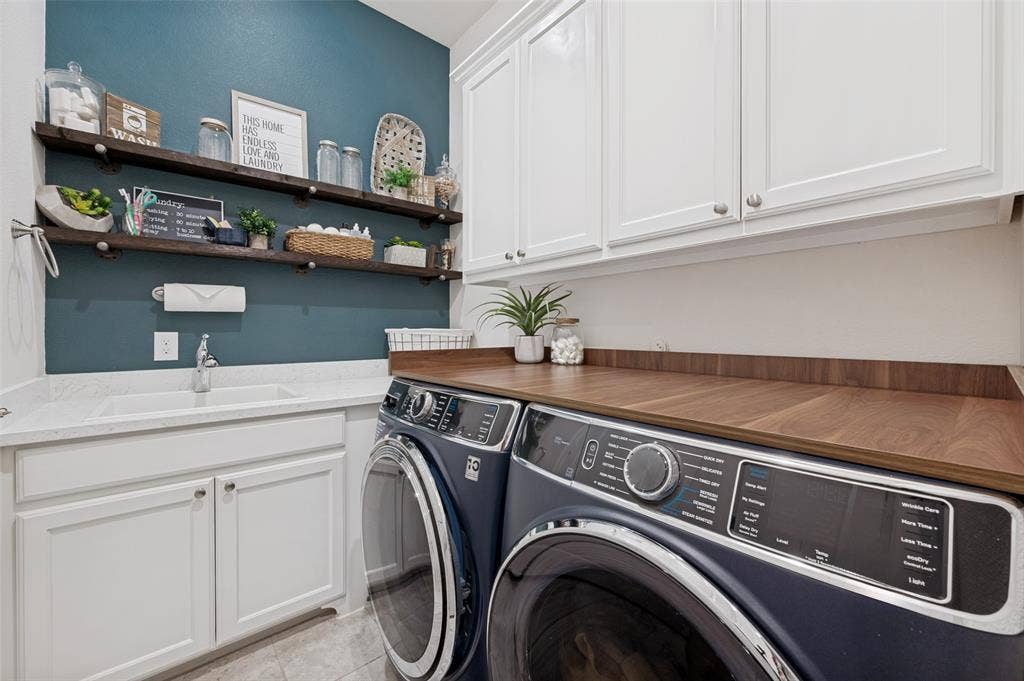 2144 Nassau Drive, McKinney, TX 75071 2144 Nassau Drive, McKinney, TX 75071