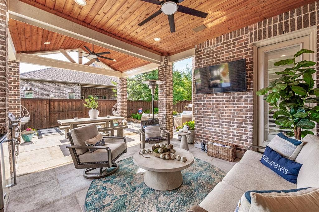 2144 Nassau Drive, McKinney, TX 75071 2144 Nassau Drive, McKinney, TX 75071