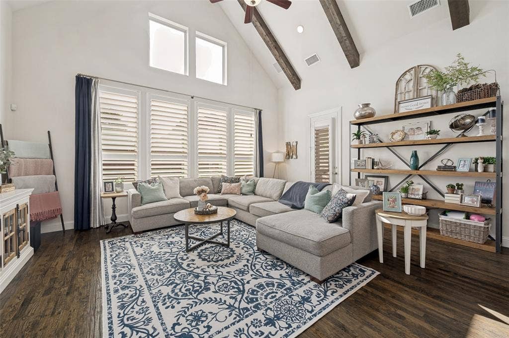 2144 Nassau Drive, McKinney, TX 75071 2144 Nassau Drive, McKinney, TX 75071