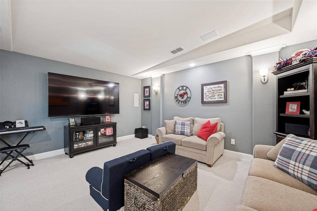 2144 Nassau Drive, McKinney, TX 75071 2144 Nassau Drive, McKinney, TX 75071