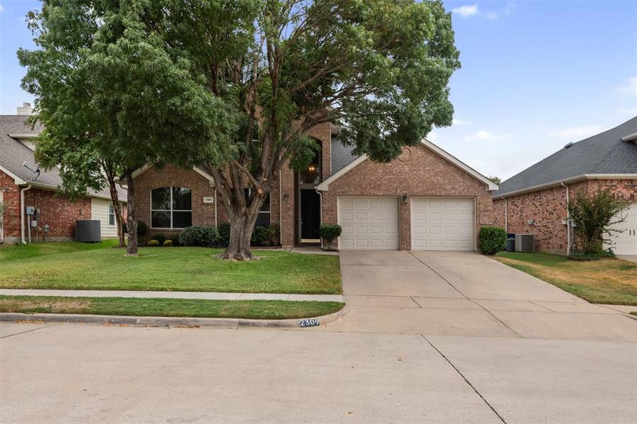 Property photo for 2309 Tahoe Lane, Denton, TX