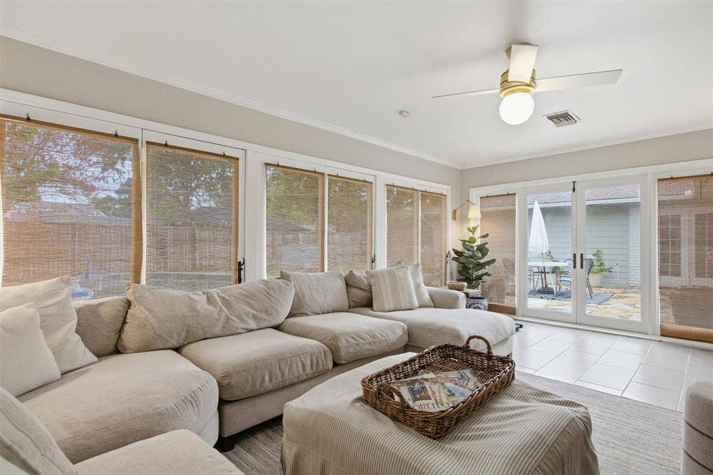 3612 Regent Drive, Dallas, TX 75229 White ceiling fan with integrated lighting
