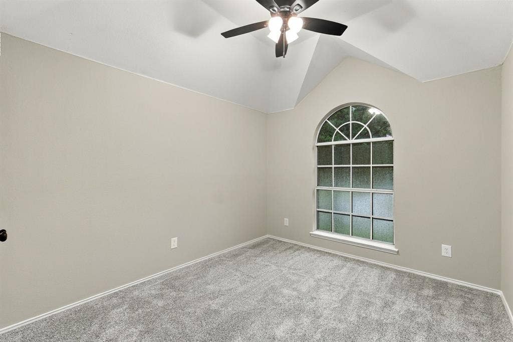 518 Briaroaks Drive, Lake Dallas, TX 75065 518 Briaroaks Drive, Lake Dallas, TX 75065