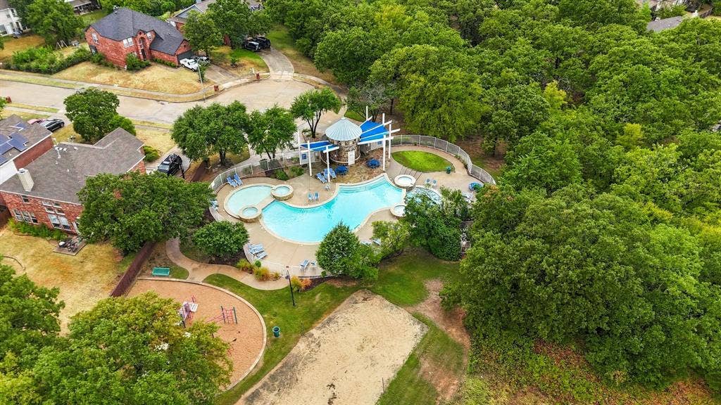 518 Briaroaks Drive, Lake Dallas, TX 75065 518 Briaroaks Drive, Lake Dallas, TX 75065