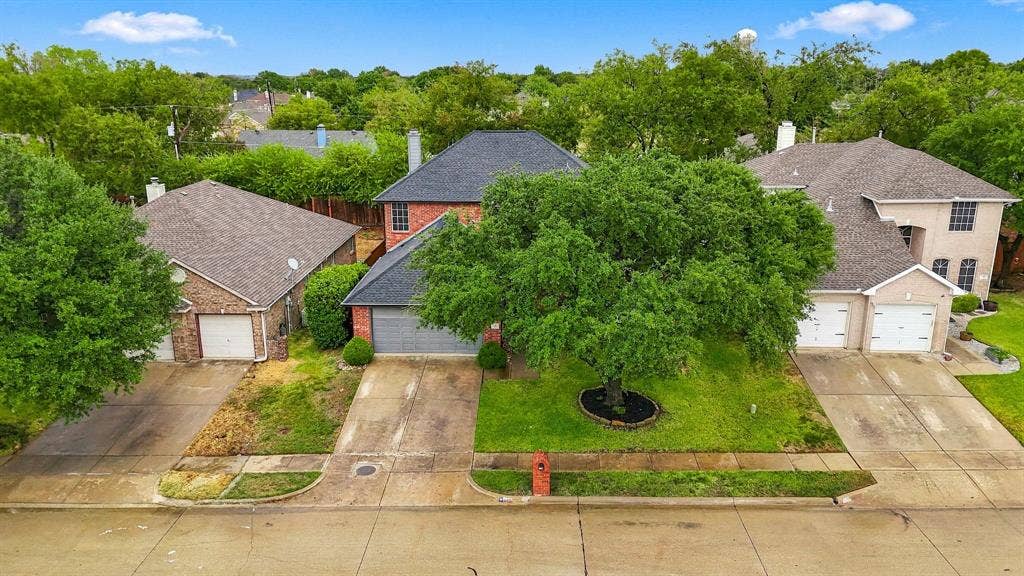 518 Briaroaks Drive, Lake Dallas, TX 75065 518 Briaroaks Drive, Lake Dallas, TX 75065