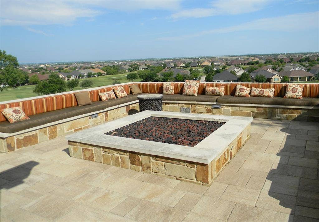 9705 Teakwood Avenue, Denton, TX 76207 Hill top fire pit