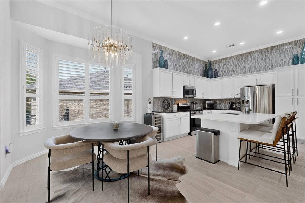 9705 Teakwood Avenue, Denton, TX 76207 9705 Teakwood Avenue, Denton, TX 76207