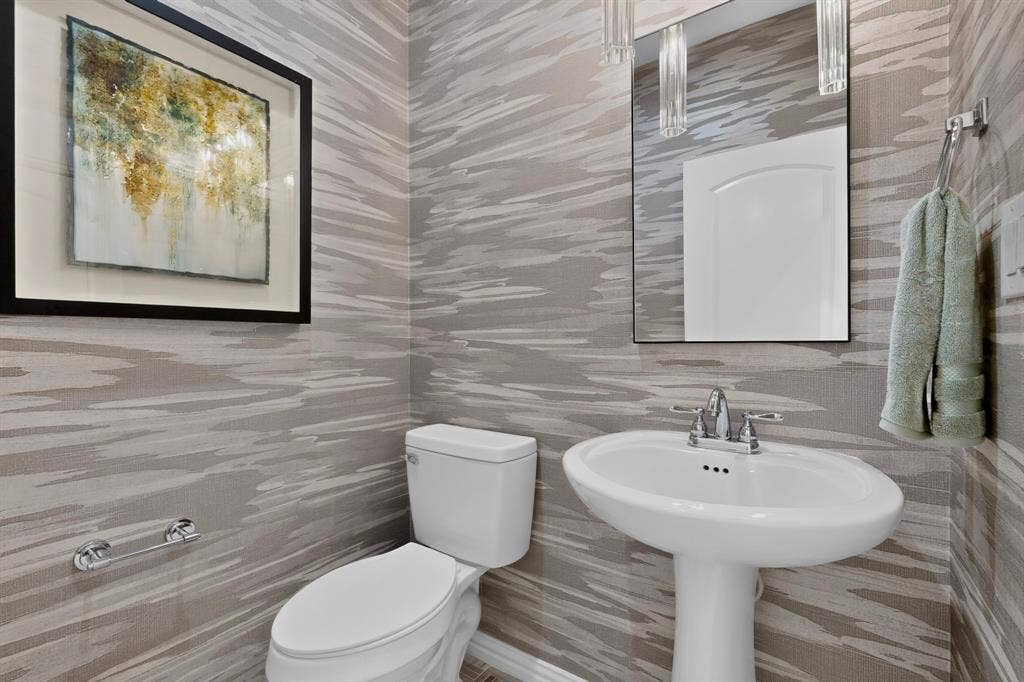 9705 Teakwood Avenue, Denton, TX 76207 Powder bath