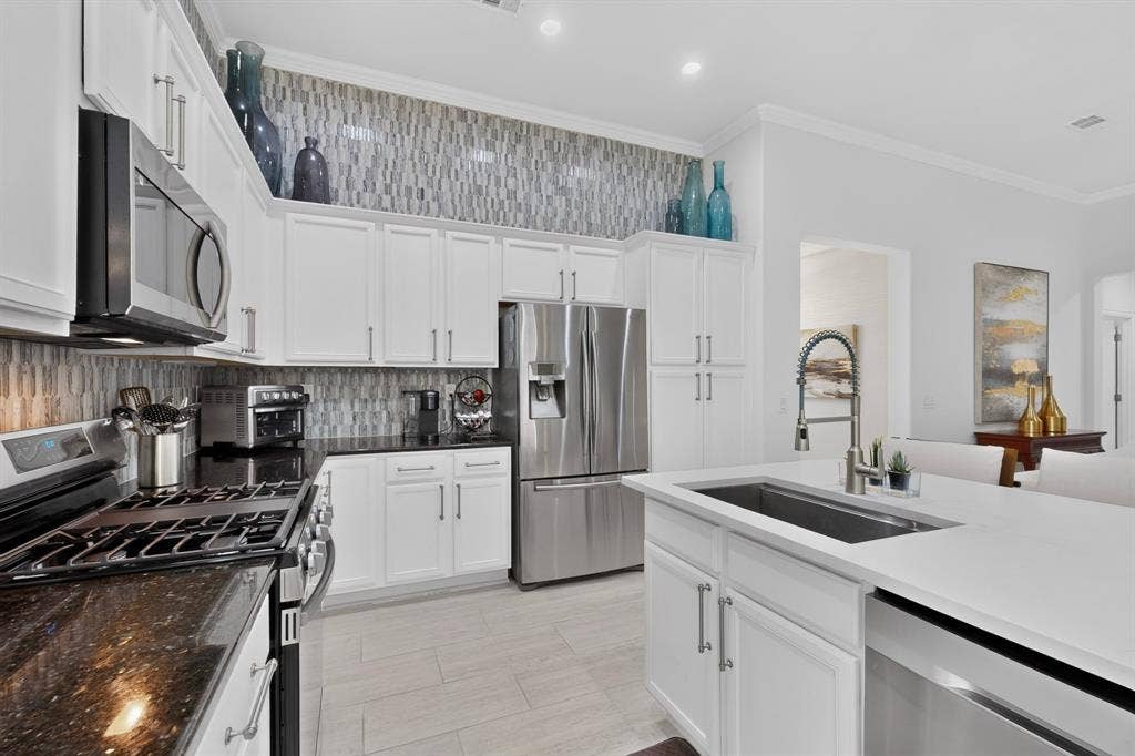 9705 Teakwood Avenue, Denton, TX 76207 9705 Teakwood Avenue, Denton, TX 76207