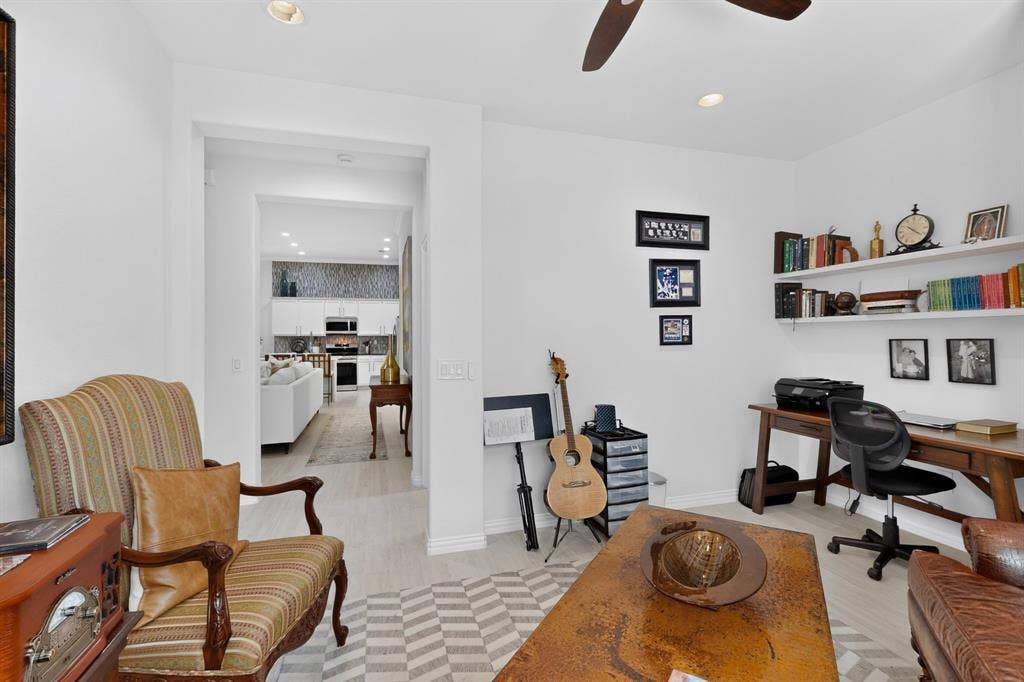 9705 Teakwood Avenue, Denton, TX 76207 9705 Teakwood Avenue, Denton, TX 76207