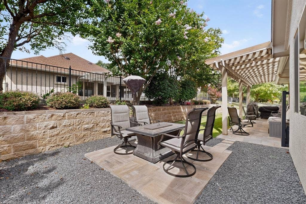 9705 Teakwood Avenue, Denton, TX 76207 9705 Teakwood Avenue, Denton, TX 76207
