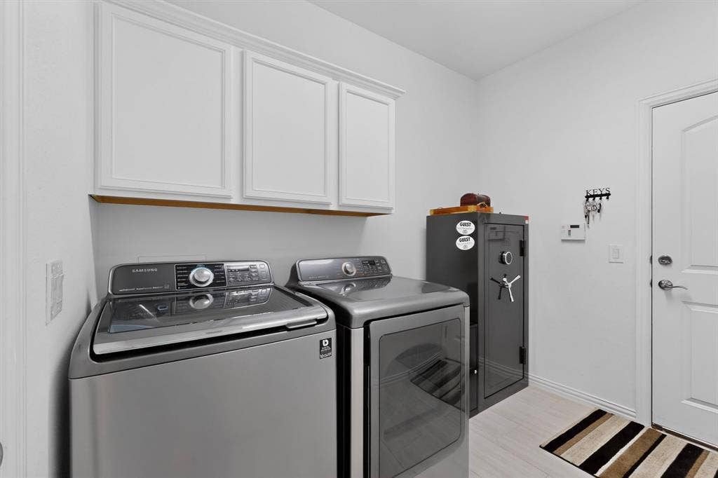 9705 Teakwood Avenue, Denton, TX 76207 9705 Teakwood Avenue, Denton, TX 76207