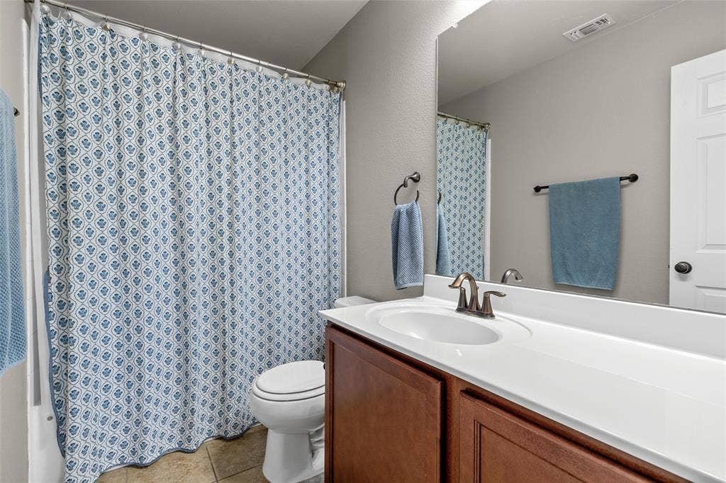6541 Cascade Drive, Waco, TX 76712 6541 Cascade Drive, Waco, TX 76712