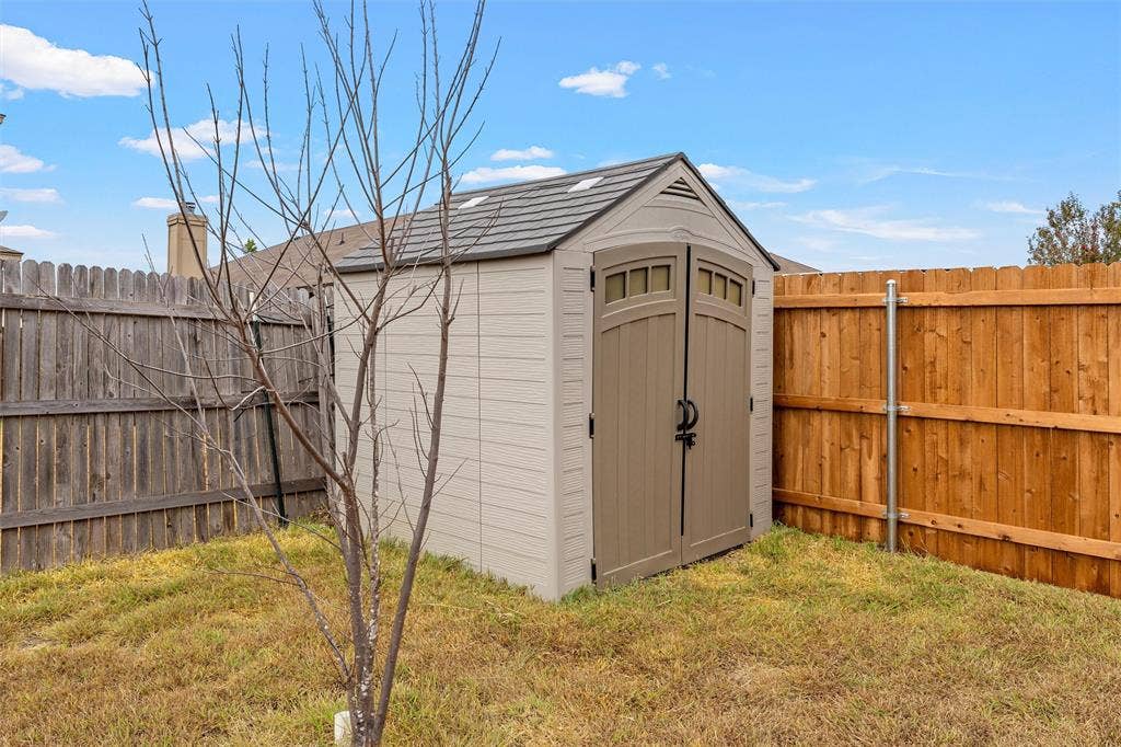 6541 Cascade Drive, Waco, TX 76712 6541 Cascade Drive, Waco, TX 76712
