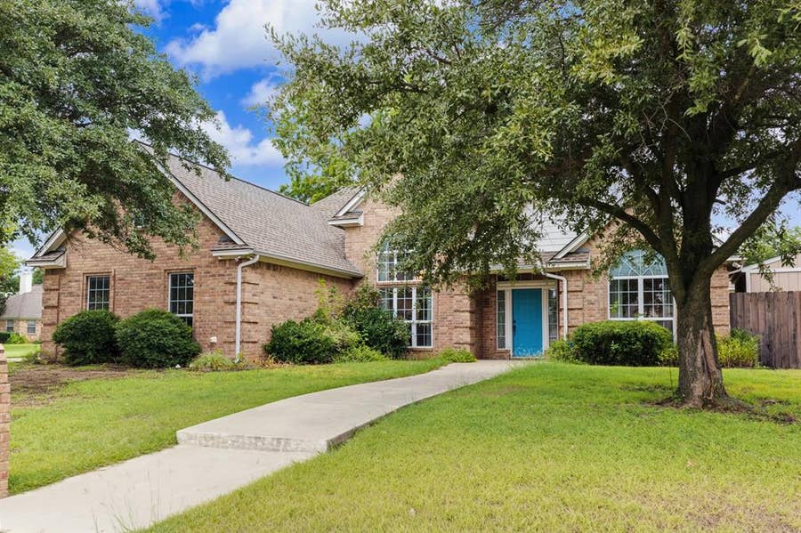Property photo for 1106 Owl Drive, Decatur, TX