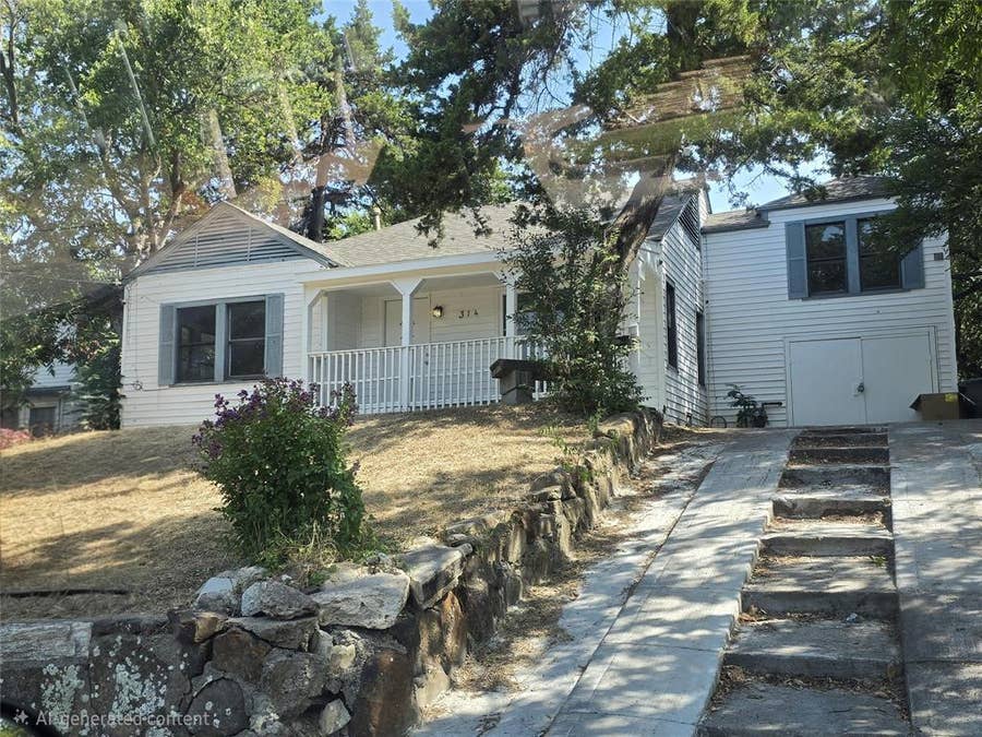 Property photo for 314 W Clarendon Drive, Dallas, TX