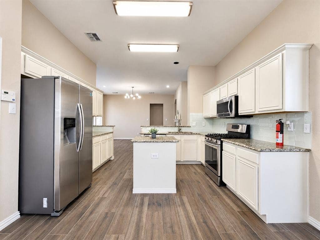 11701 Amber Valley Drive, Frisco, TX 75035 11701 Amber Valley Drive, Frisco, TX 75035