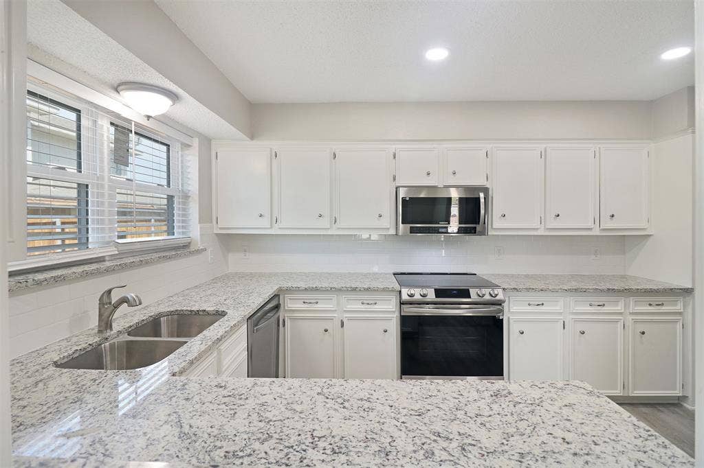 2179 Southern Place, #A, Carrollton, TX 75006 2179 Southern Place, #A, Carrollton, TX 75006