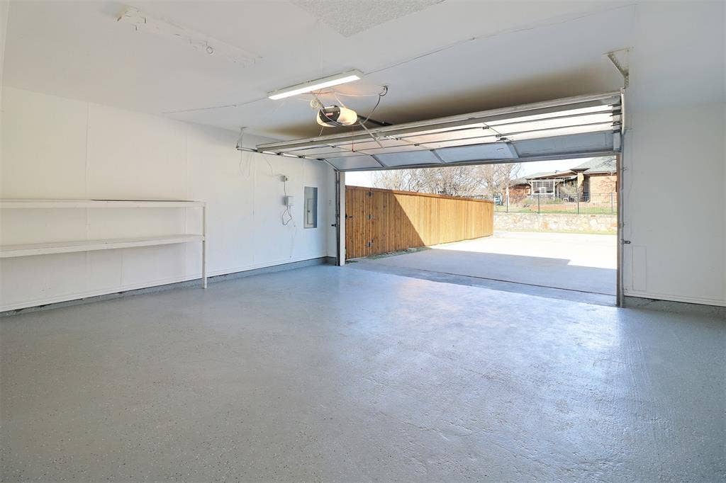 2179 Southern Place, #A, Carrollton, TX 75006 2179 Southern Place, #A, Carrollton, TX 75006