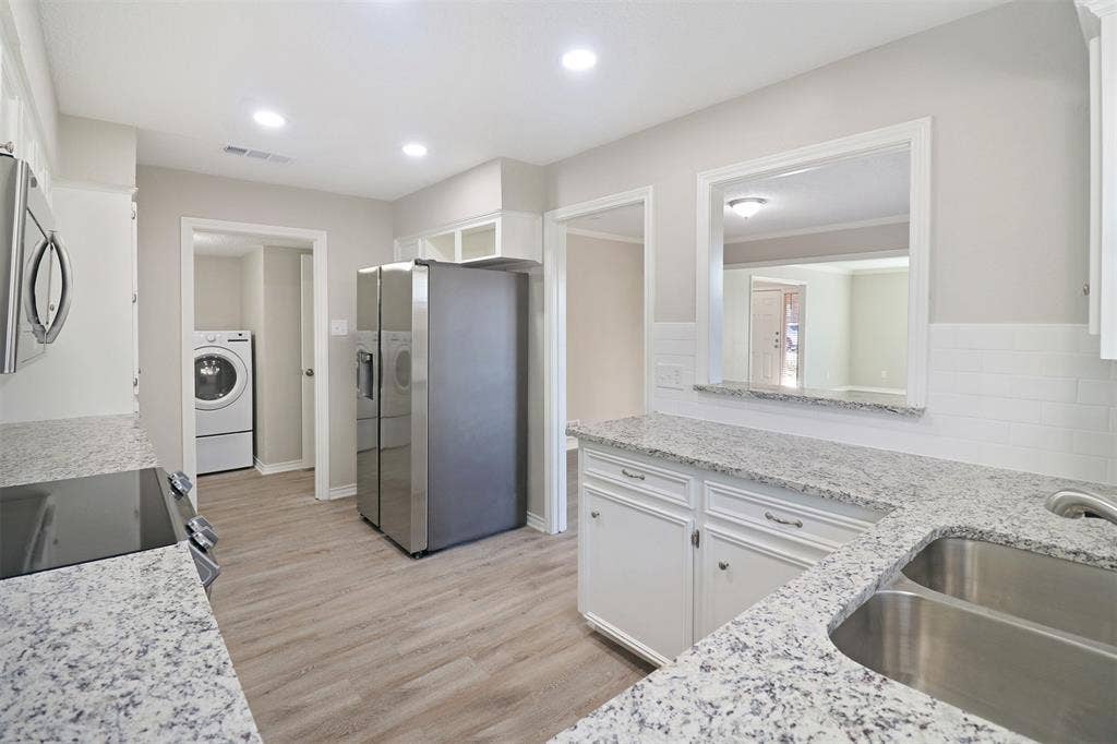 2179 Southern Place, #A, Carrollton, TX 75006 2179 Southern Place, #A, Carrollton, TX 75006