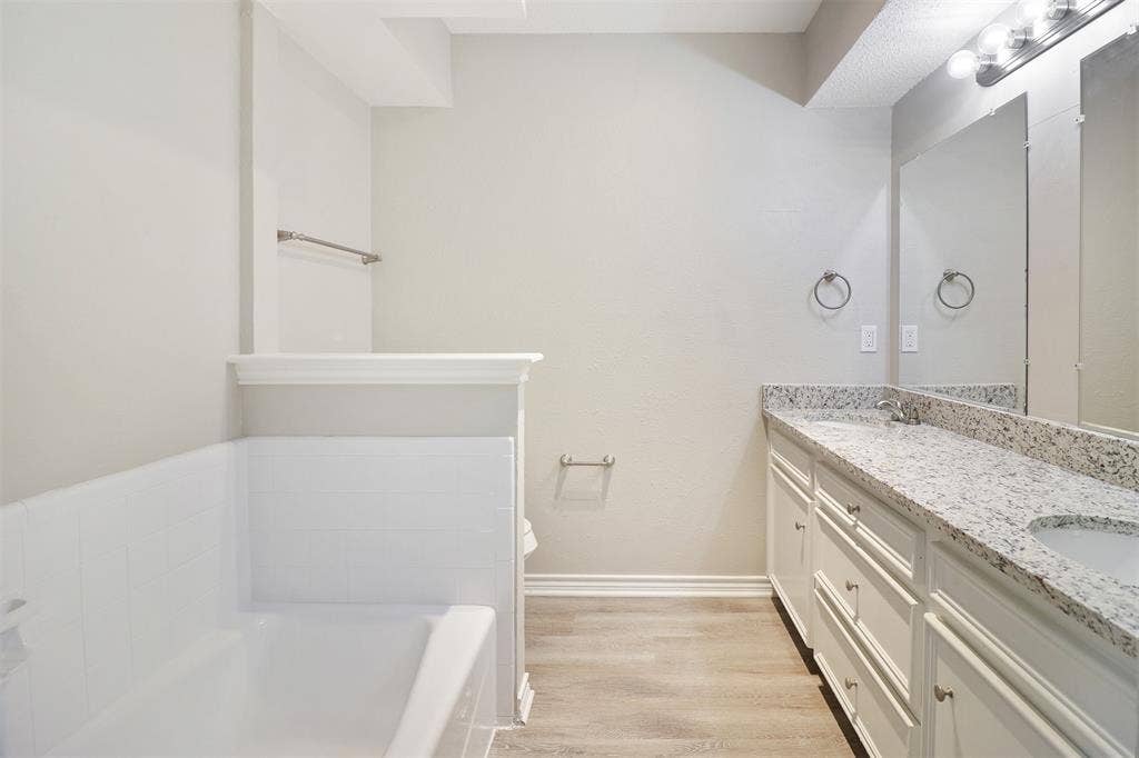 2179 Southern Place, #A, Carrollton, TX 75006 2179 Southern Place, #A, Carrollton, TX 75006
