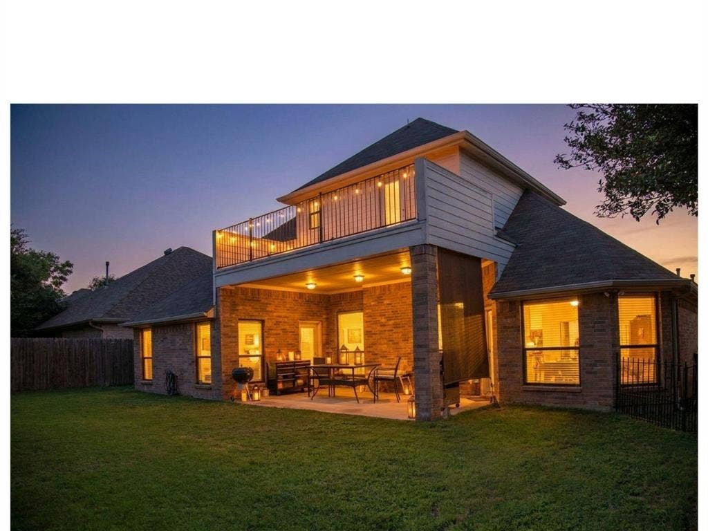 7416 Rolling Hills Drive, Benbrook, TX 76126 Backyard