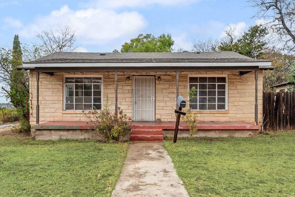 2301 Annabelle, Fort Worth, TX 76119