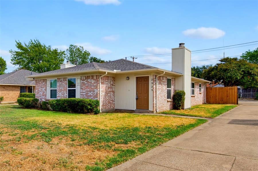 Property photo for 2329 Lido Lane, Arlington, TX