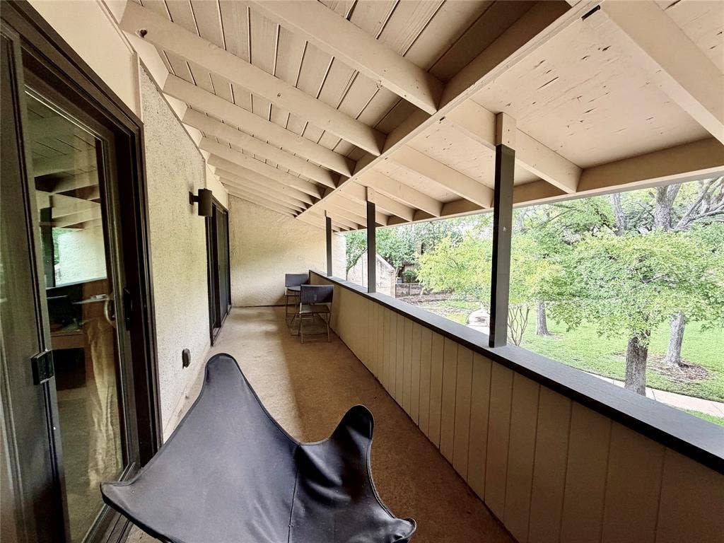1201 Portales Lane, #Bldg L, Irving, TX 75061 2nd large balcony