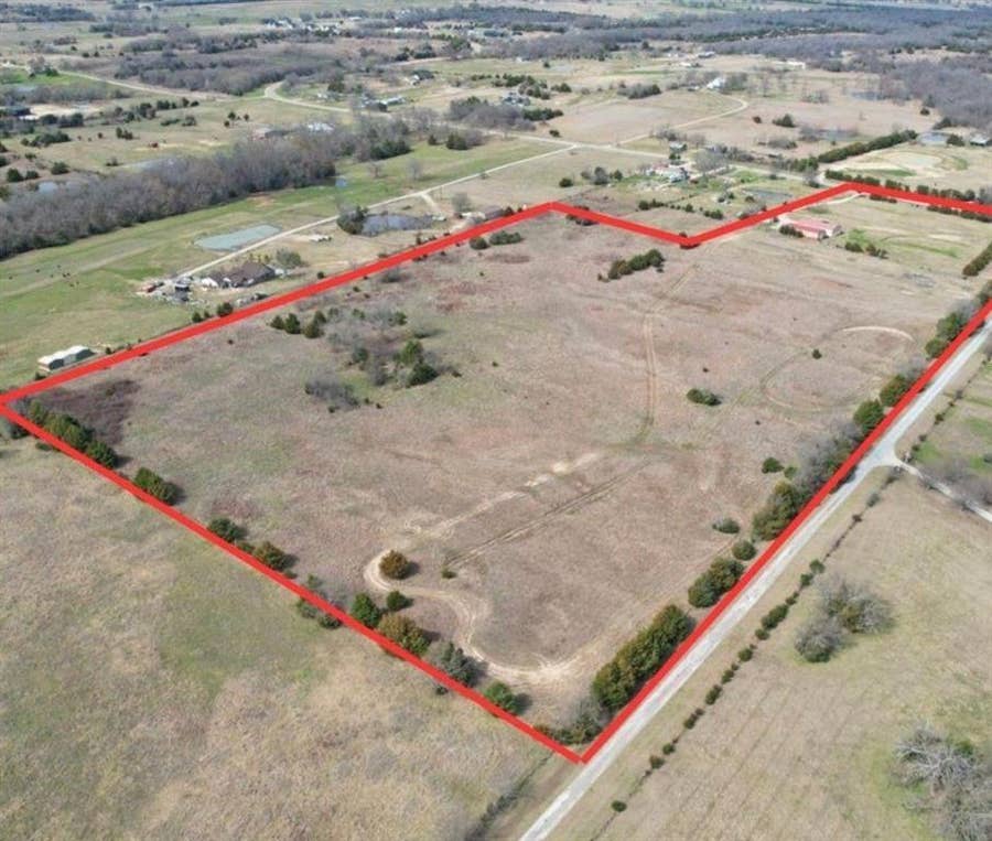 Property photo for 2035 FM-1566, Celeste, TX