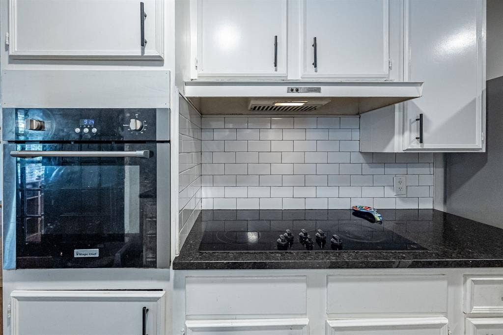 225 Powell Drive, Tyler, TX 75703 225 Powell Drive, Tyler, TX 75703