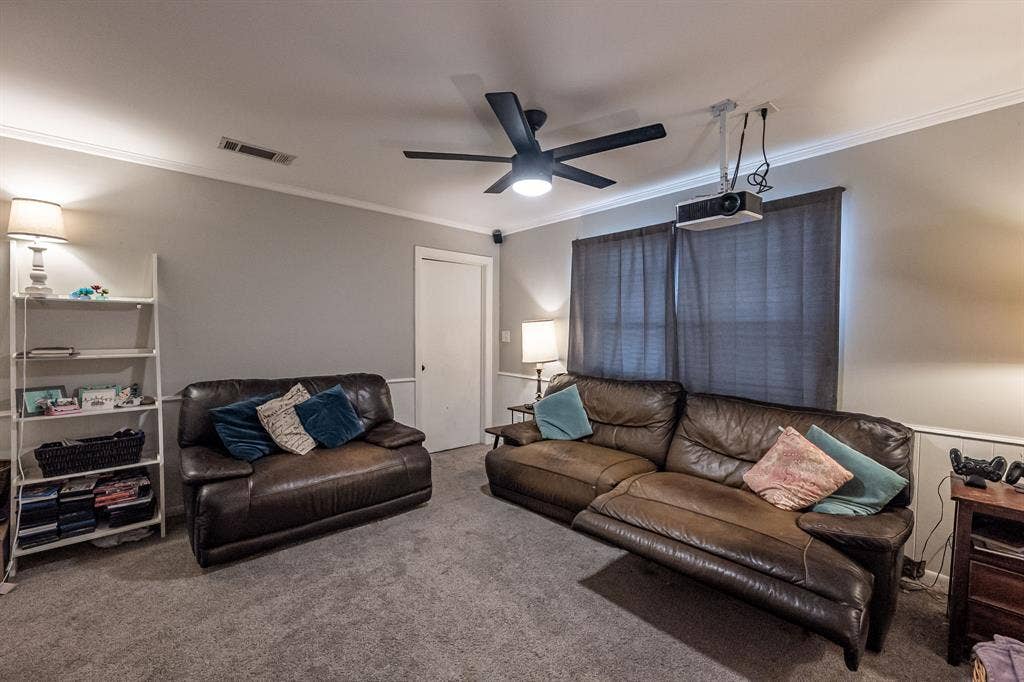 225 Powell Drive, Tyler, TX 75703 225 Powell Drive, Tyler, TX 75703