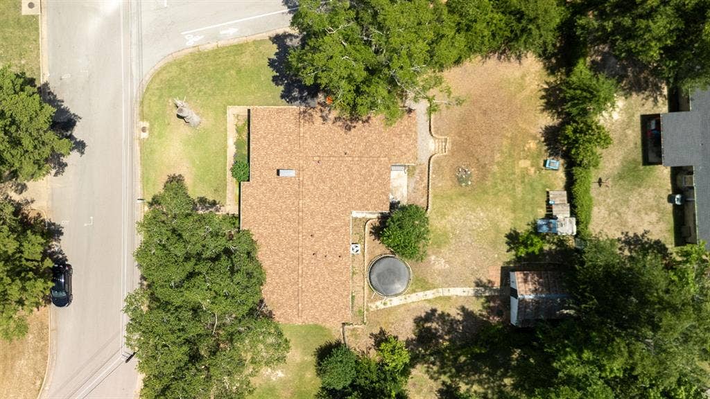 225 Powell Drive, Tyler, TX 75703 225 Powell Drive, Tyler, TX 75703