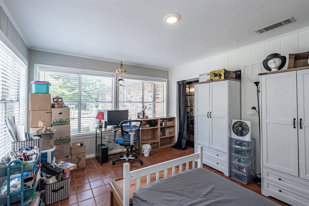 225 Powell Drive, Tyler, TX 75703 225 Powell Drive, Tyler, TX 75703