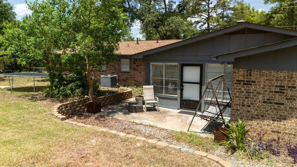 225 Powell Drive, Tyler, TX 75703 225 Powell Drive, Tyler, TX 75703