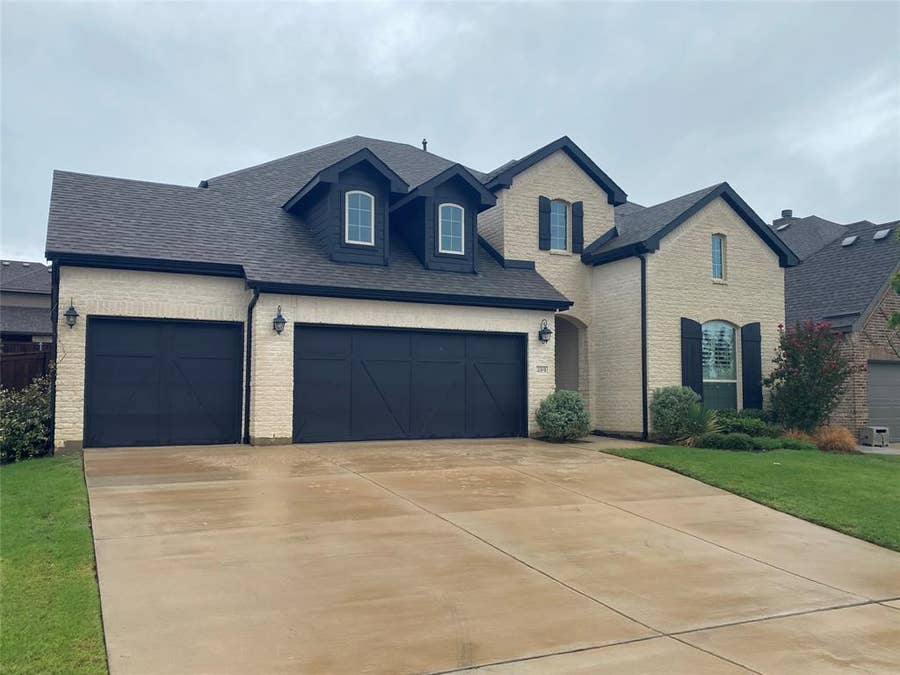 Property photo for 409 Caddo Ridge Lane, Mansfield, TX