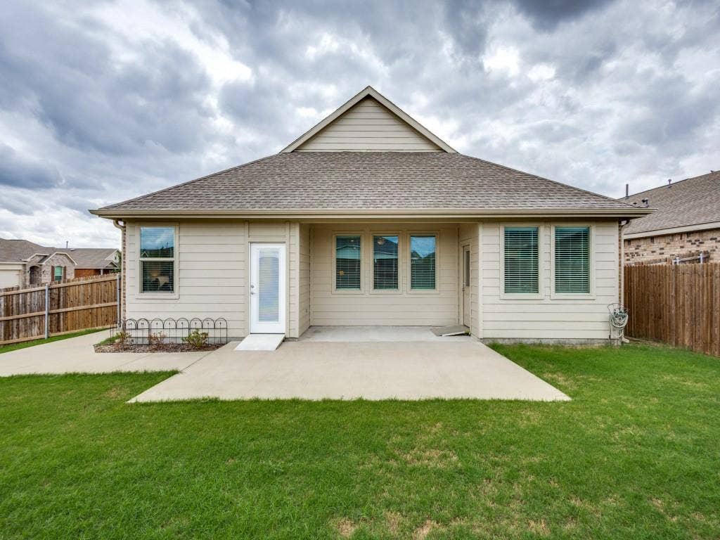 1512 Fields View Drive, Anna, TX 75409 The back patio has been enlarged and ramps are available at both back doors if needed.