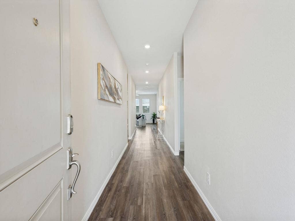 1512 Fields View Drive, Anna, TX 75409 Nice and fresh paint with laminate flooring through most of the home.