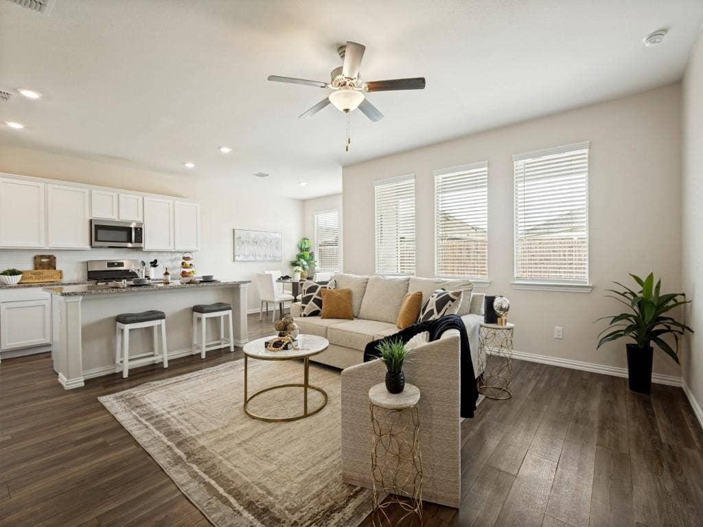 1512 Fields View Drive, Anna, TX 75409 Large kitchen island also allows seating for a quick meal!