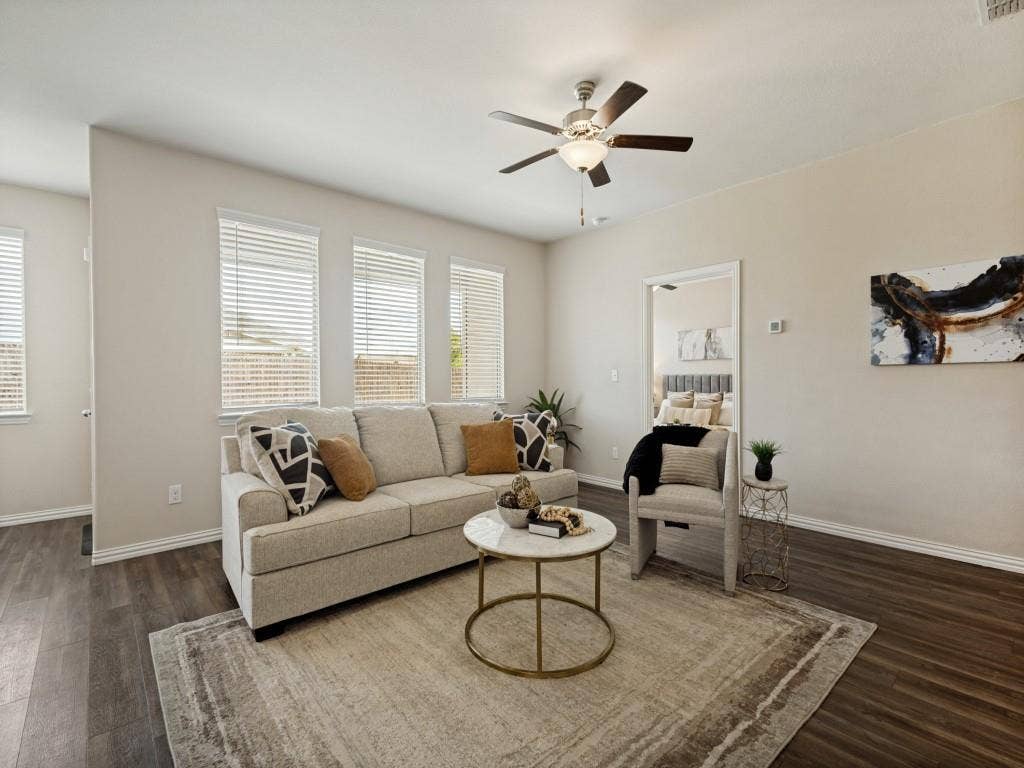 1512 Fields View Drive, Anna, TX 75409 Plenty of room for all of your furniture!